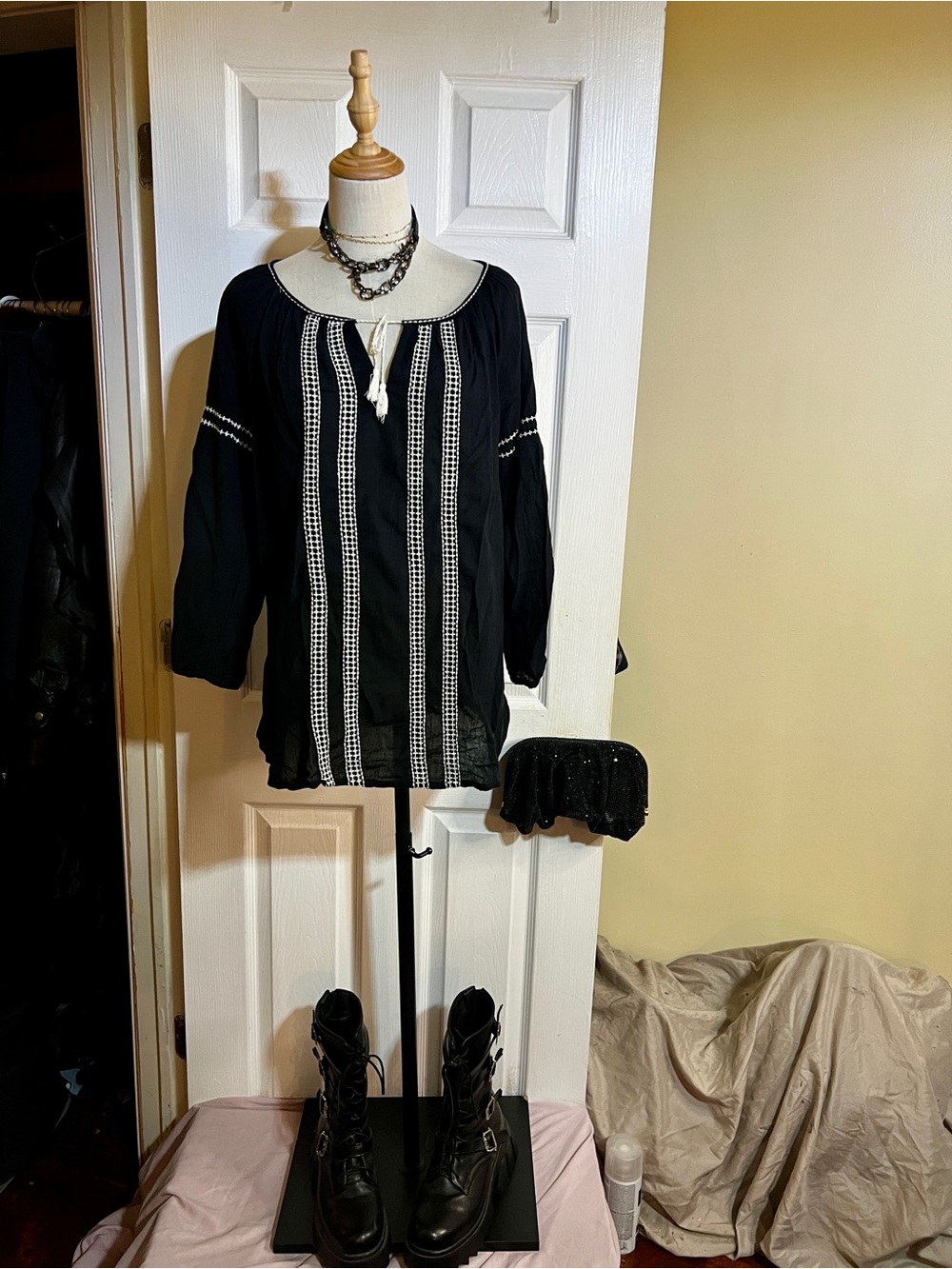 GAP Y2K Wms Black Cotton Gauze Embroidery Boho Casual Peasant Tassel Tunic Top L